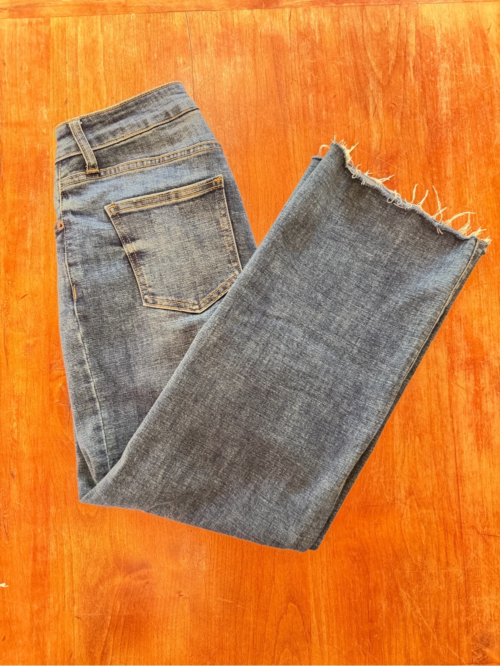 Women's Blue Cropped Raw-Hem Jeans